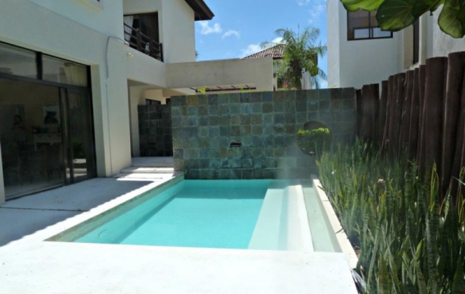 En Venta Villa de Oportunidad en Guavaberry Golf & Country Club