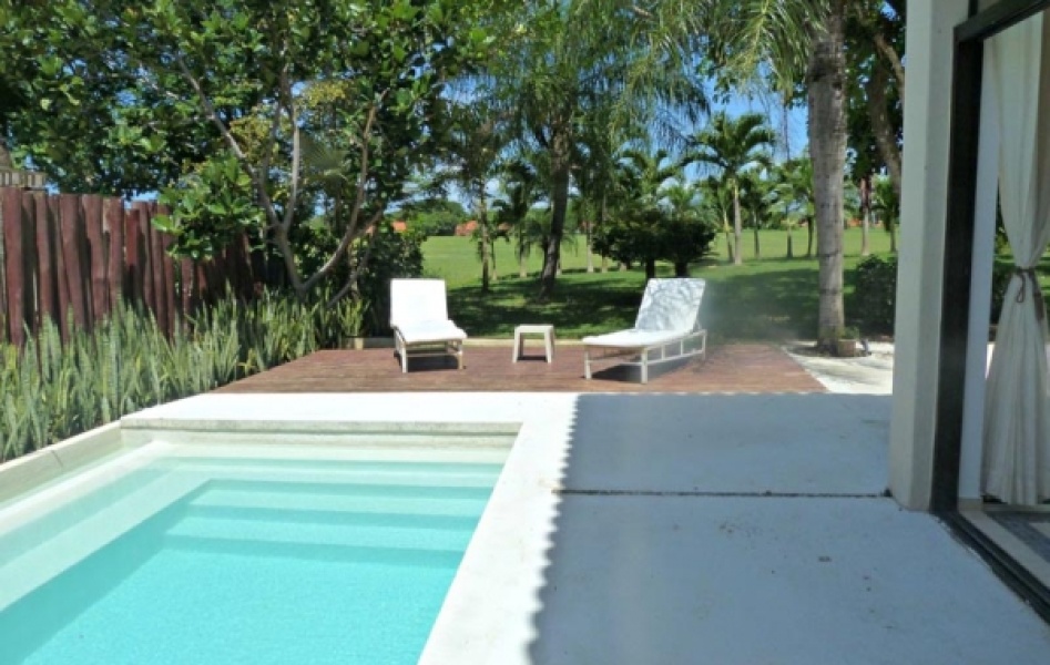 En Venta Villa de Oportunidad en Guavaberry Golf & Country Club
