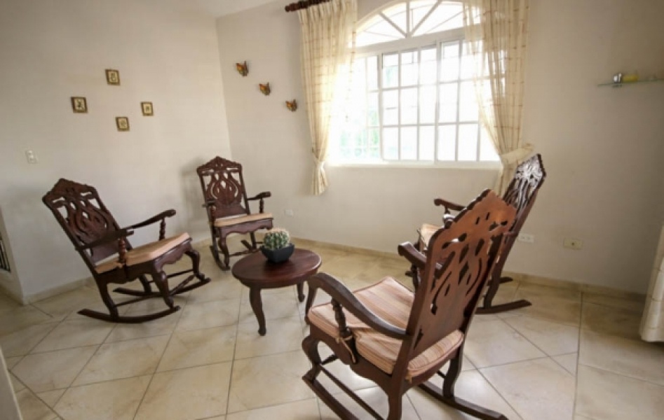 En Venta Villa en Residencial Ocean Breeze - Juan Dolio