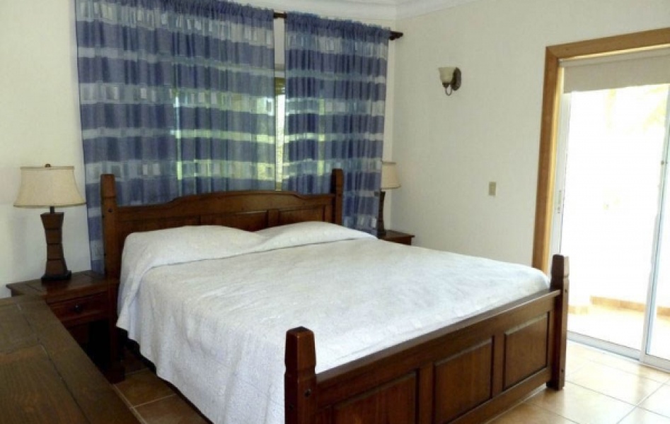 En Venta Villa en Metro Country Club