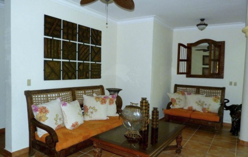 En Venta Villa en Metro Country Club
