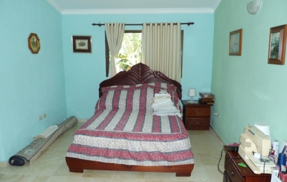 En Venta Villa en Metro Country Club