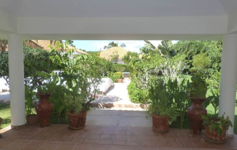 En Venta Villa en Metro Country Club, Juan Dolio