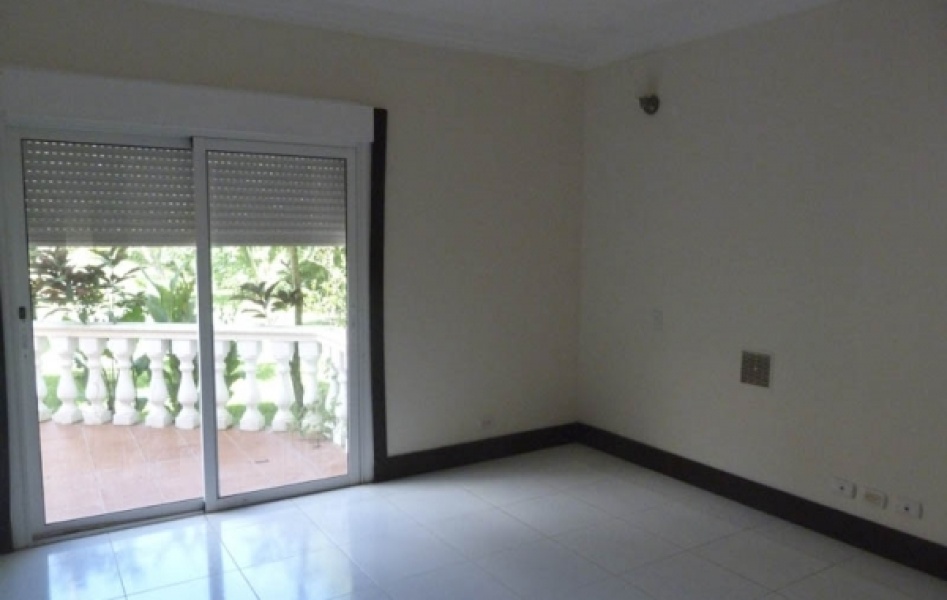 En Venta Villa en Metro Country Club, Juan Dolio