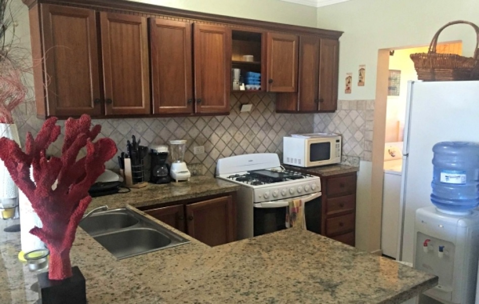 En Venta Hermoso Apartamento Frente a la Playa en ABDIMAR- Juan Dolio