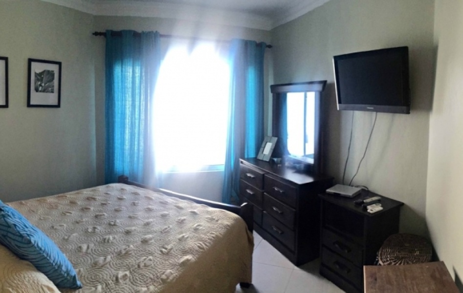 En Venta Hermoso Apartamento Frente a la Playa en ABDIMAR- Juan Dolio